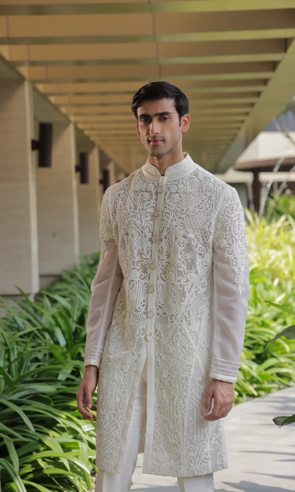 Sherwani Men