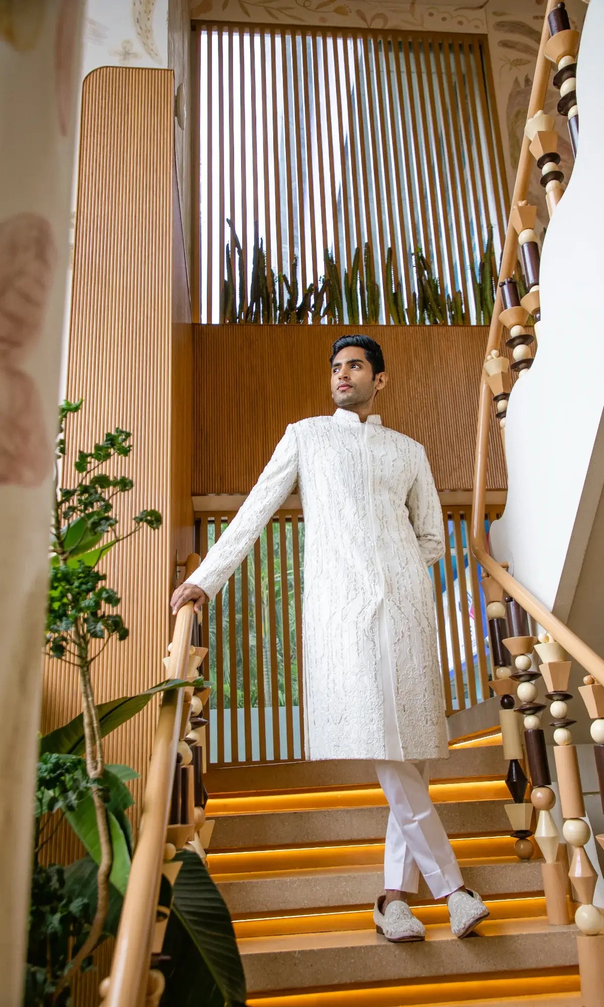 Sherwani Men