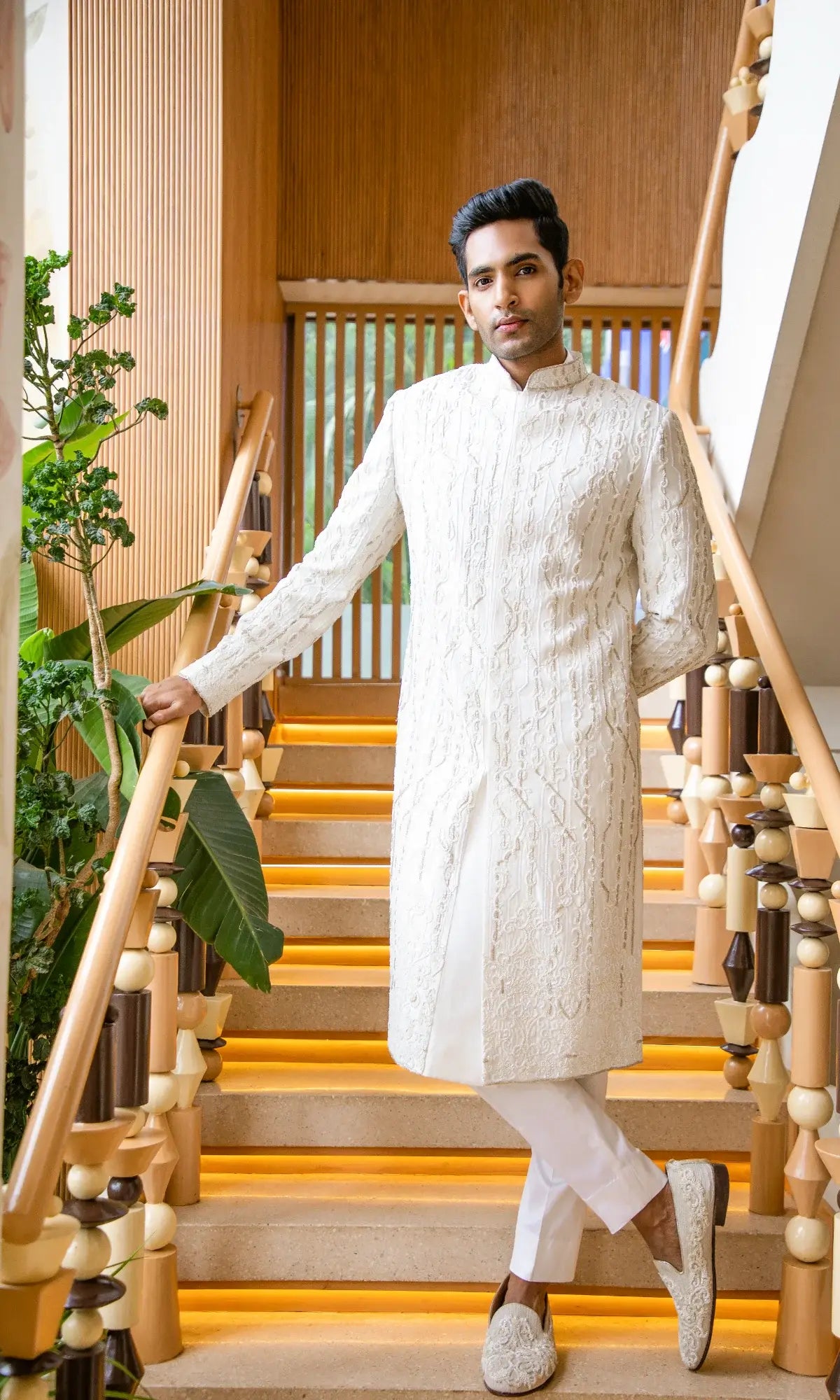 Sherwani Men