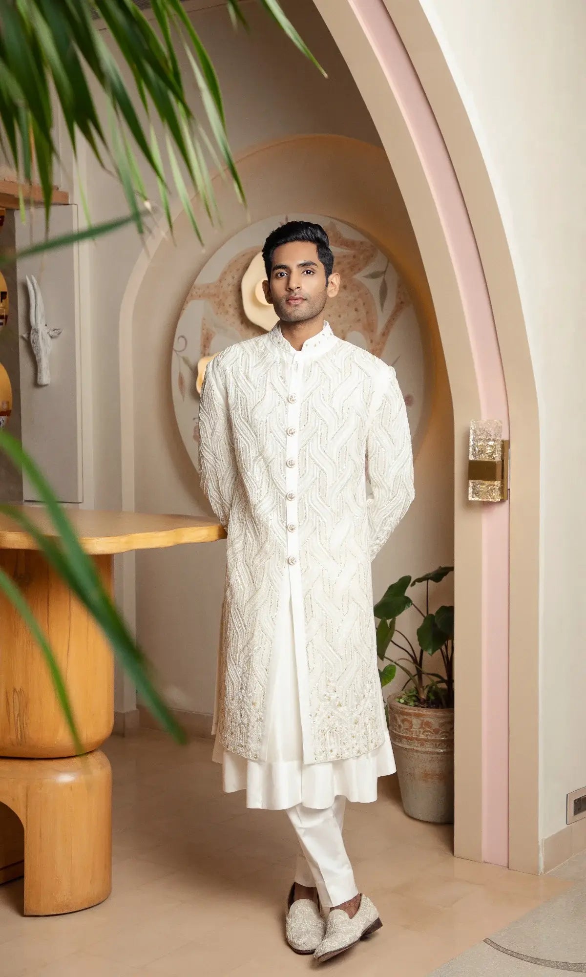 Sherwani Men